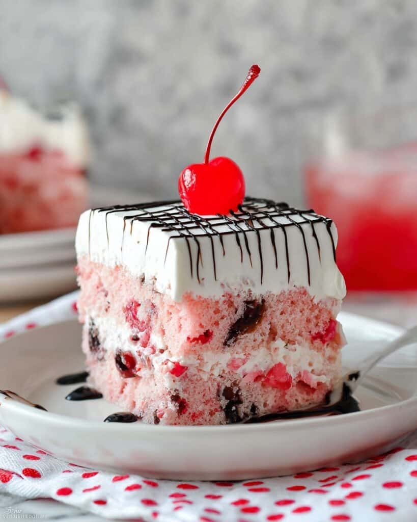 Delicious Cherry Poke Cake Recipe